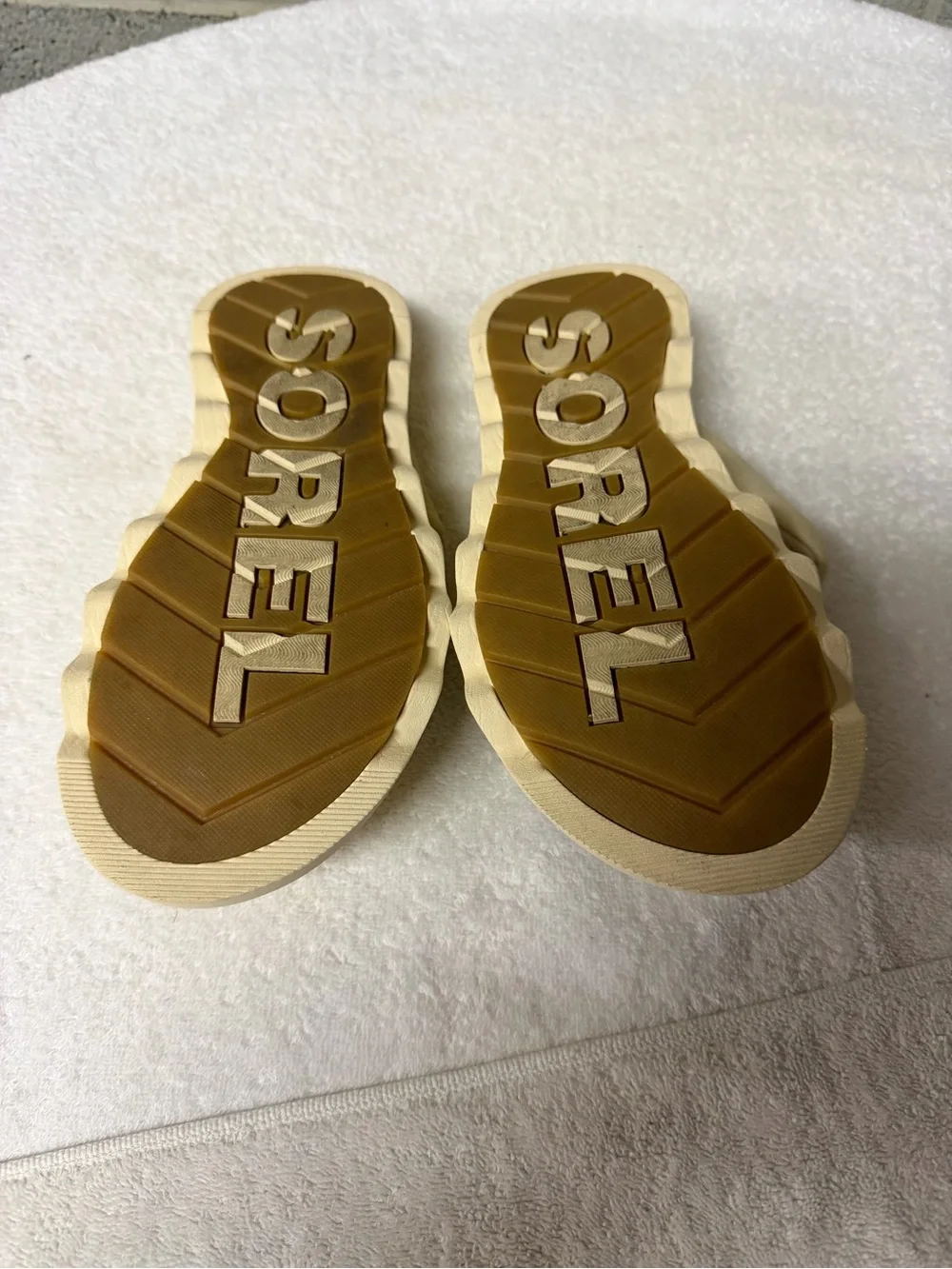 Sorel Women's cream vibe  Twist-Strap Slide Sandals size 8